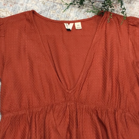 Roxy top - Picture 2 of 8